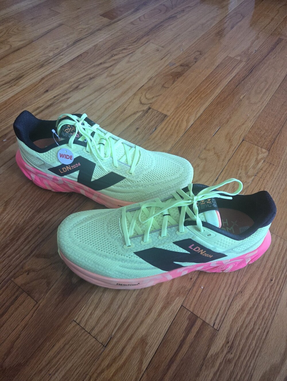 Limited Edition New Balance Fresh Foam X 1080 v13 London Edition - Picture 3 of 8
